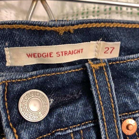 Wedgie Straight - Picture 8 of 9